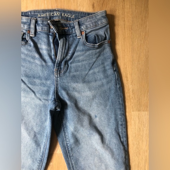 American Eagle Mom Jeans! - Picture 2 of 2